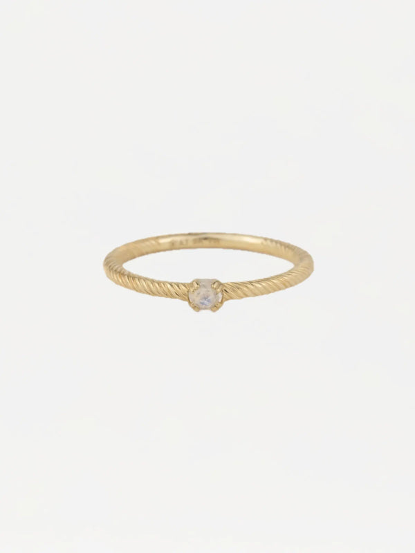 Moonlight Ring – solid gold ring with moonstone for everyday wear – BRINKH