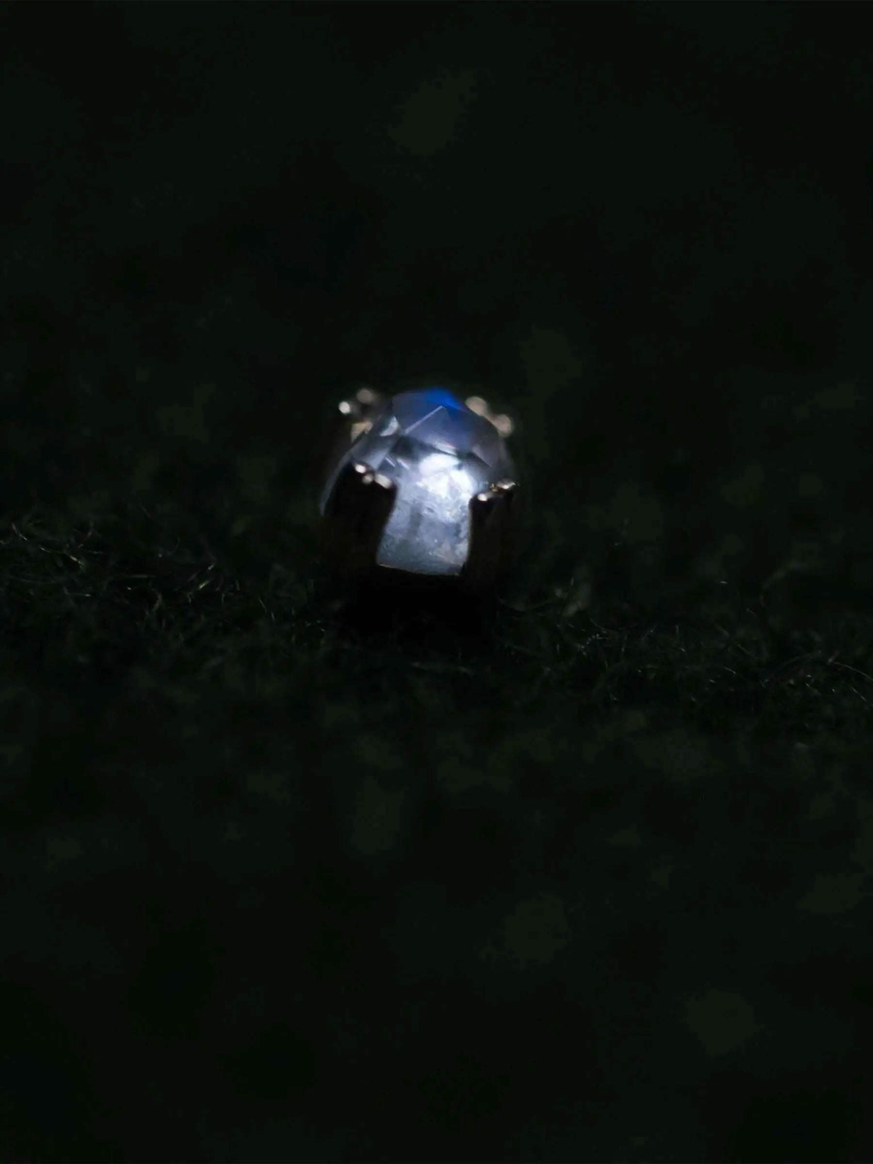 Moonlight Studs Aiden Jae